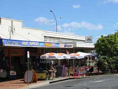 sandys cafe lge
